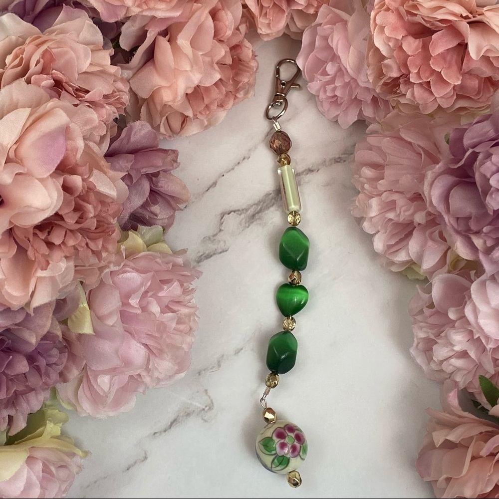 Green Jade Oriental Flower Beaded Purse Charm